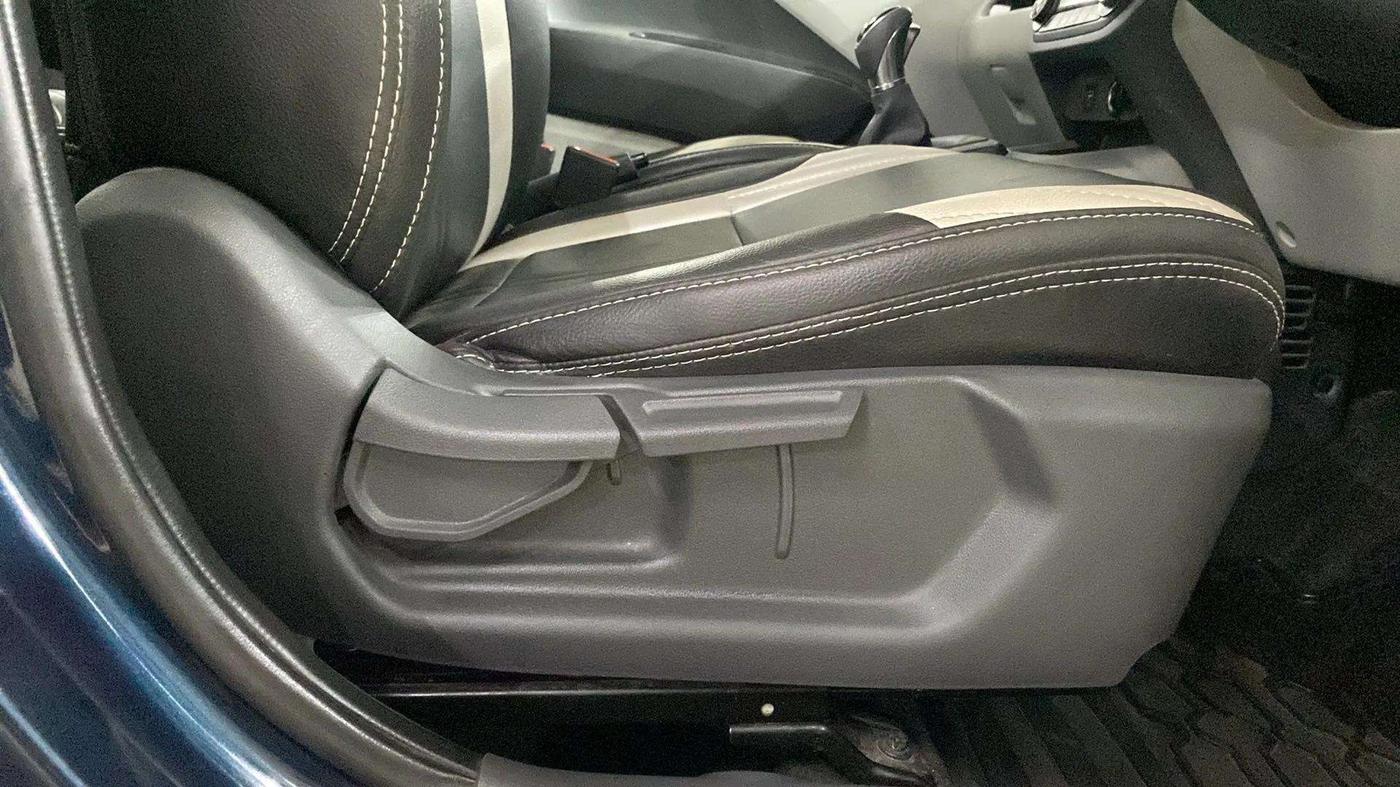 2021 Hyundai GRAND I10 NIOS SPORTZ AMT 1.2 KAPPA VTVT, Petrol, Automatic, 12,891 km, Driver Side Adjustment Panel