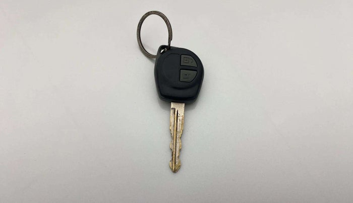 2016 Maruti Swift VDI, Diesel, Manual, 79,575 km, Key Close Up