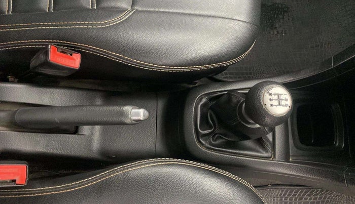 2016 Maruti Swift VDI, Diesel, Manual, 79,575 km, Gear Lever