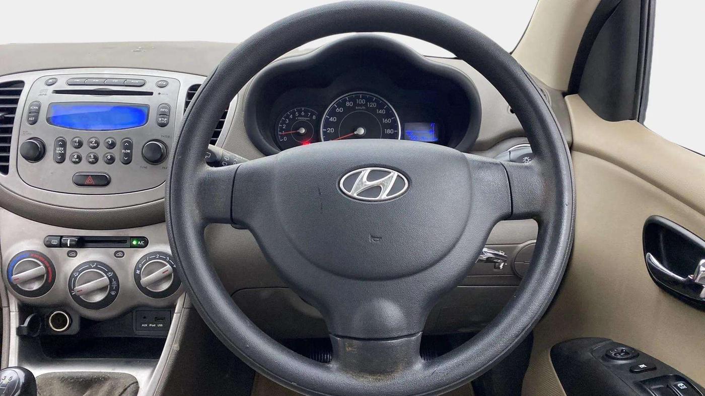 2012 Hyundai i10 SPORTZ 1.2, Petrol, Manual, 75,472 km, Steering Wheel Close Up