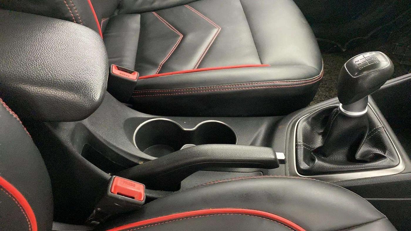 2018 Hyundai Verna 1.6 VTVT SX, CNG, Manual, 34,498 km, Gear Lever