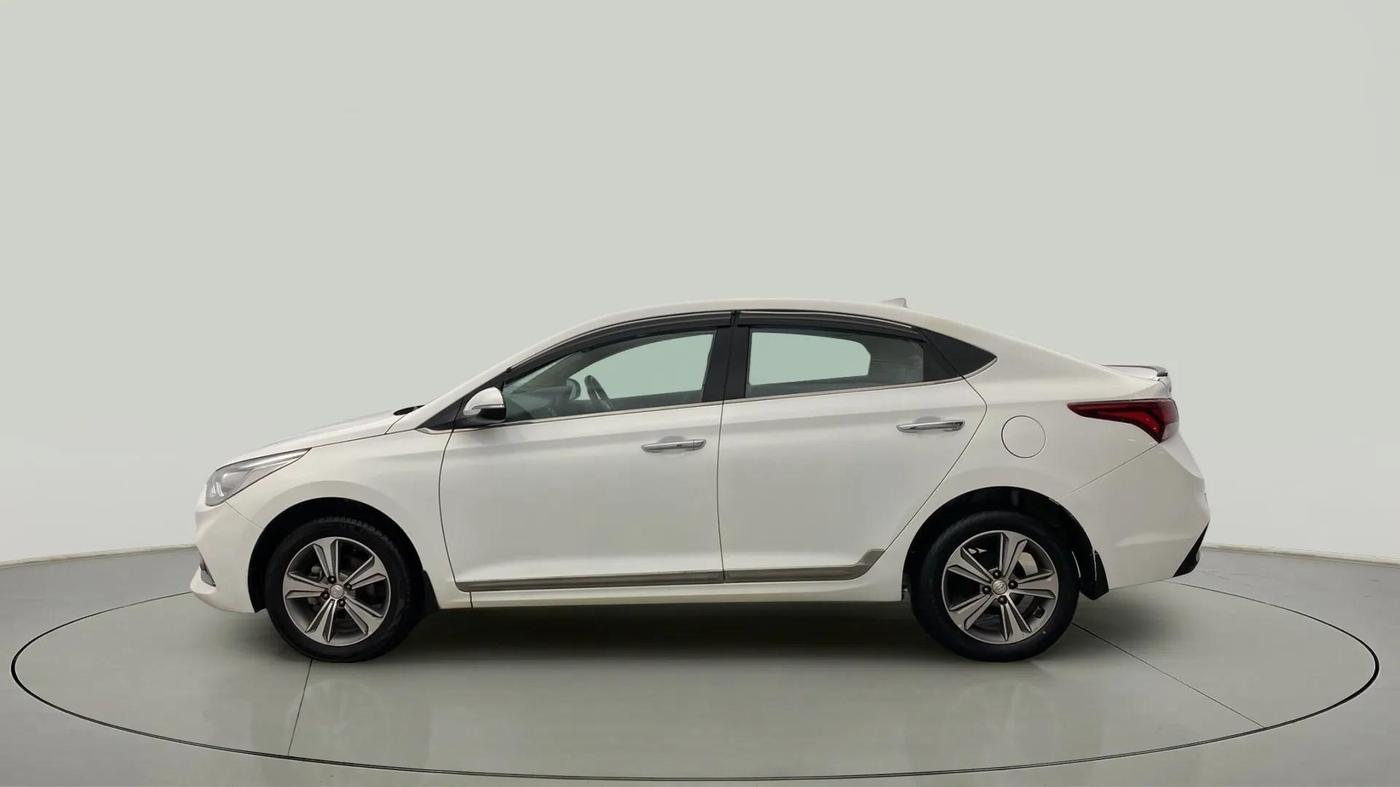 2018 Hyundai Verna 1.6 VTVT SX, CNG, Manual, 34,498 km, Left Side
