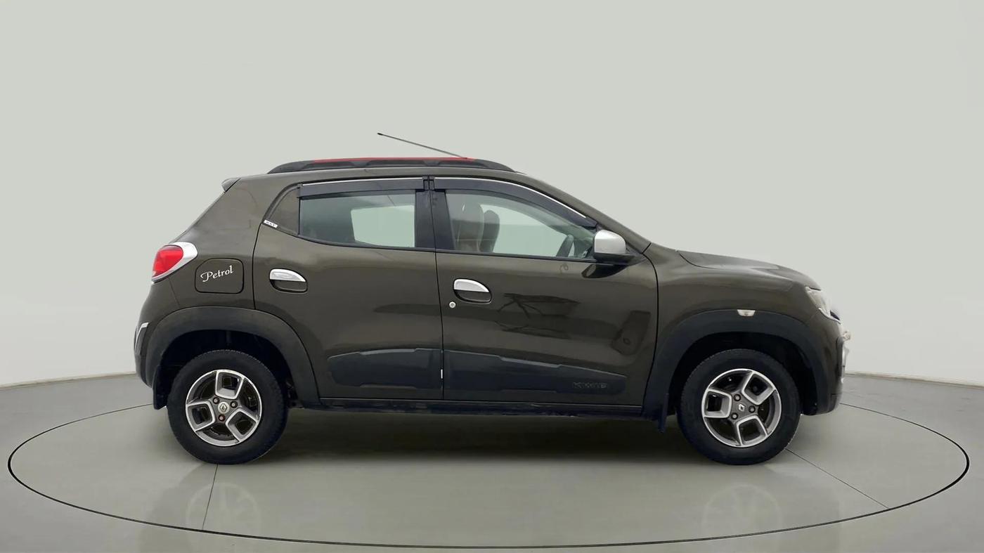2016 Renault Kwid RXT 1.0 (O), Petrol, Manual, 69,123 km, Right Side View