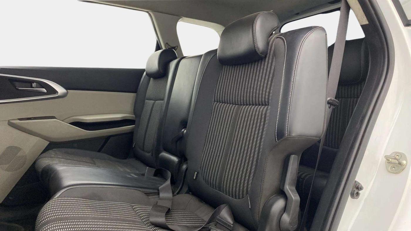 2022 KIA CARENS PRESTIGE 1.4 PETROL 7 STR, Petrol, Manual, 38,640 km, Right Side Rear Door Cabin