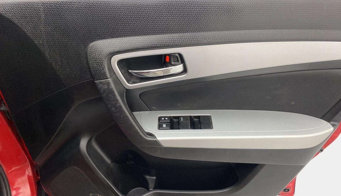 2020 Maruti Vitara Brezza ZXI PLUS AT DUAL TONE SHVS, Petrol, Automatic, 52,728 km, Driver Side Door Panels Control