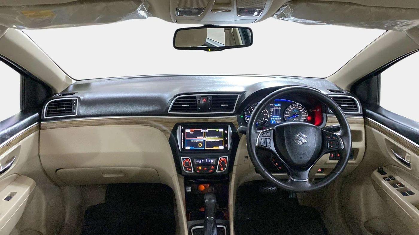 2019 Maruti Ciaz ALPHA  AT 1.5 SHVS PETROL, Petrol, Automatic, 18,619 km, Dashboard