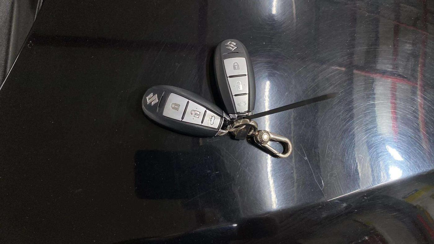 2019 Maruti Ciaz ALPHA  AT 1.5 SHVS PETROL, Petrol, Automatic, 18,619 km, Key Close Up