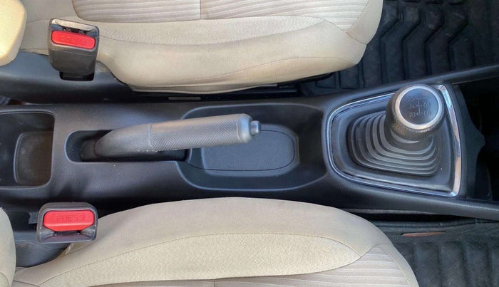 2018 Honda Amaze 1.2L I-VTEC S, Petrol, Manual, 31,894 km, Gear Lever