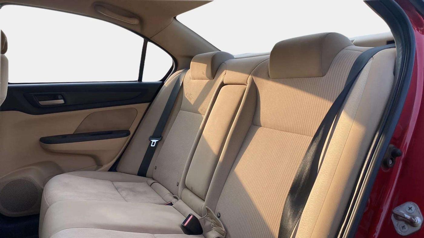 2018 Honda Amaze 1.2L I-VTEC S, Petrol, Manual, 31,894 km, Right Side Rear Door Cabin