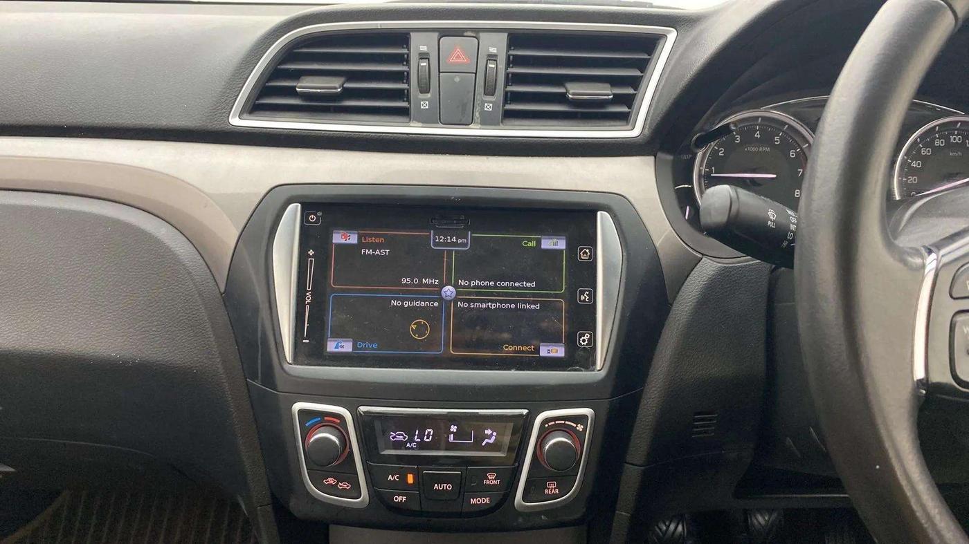 2015 Maruti Ciaz ZXI+ RS, Petrol, Manual, 70,061 km, Air Conditioner