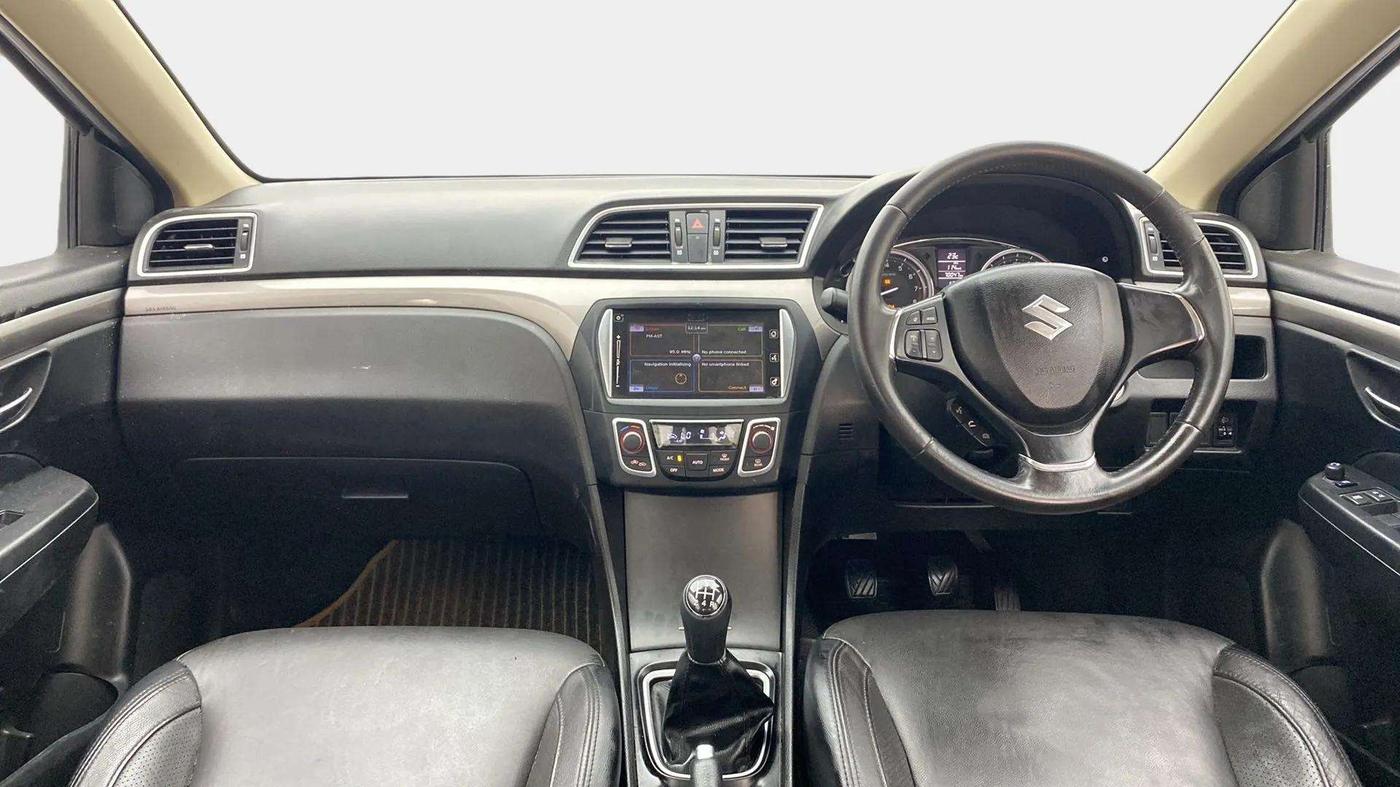 2015 Maruti Ciaz ZXI+ RS, Petrol, Manual, 70,061 km, Dashboard