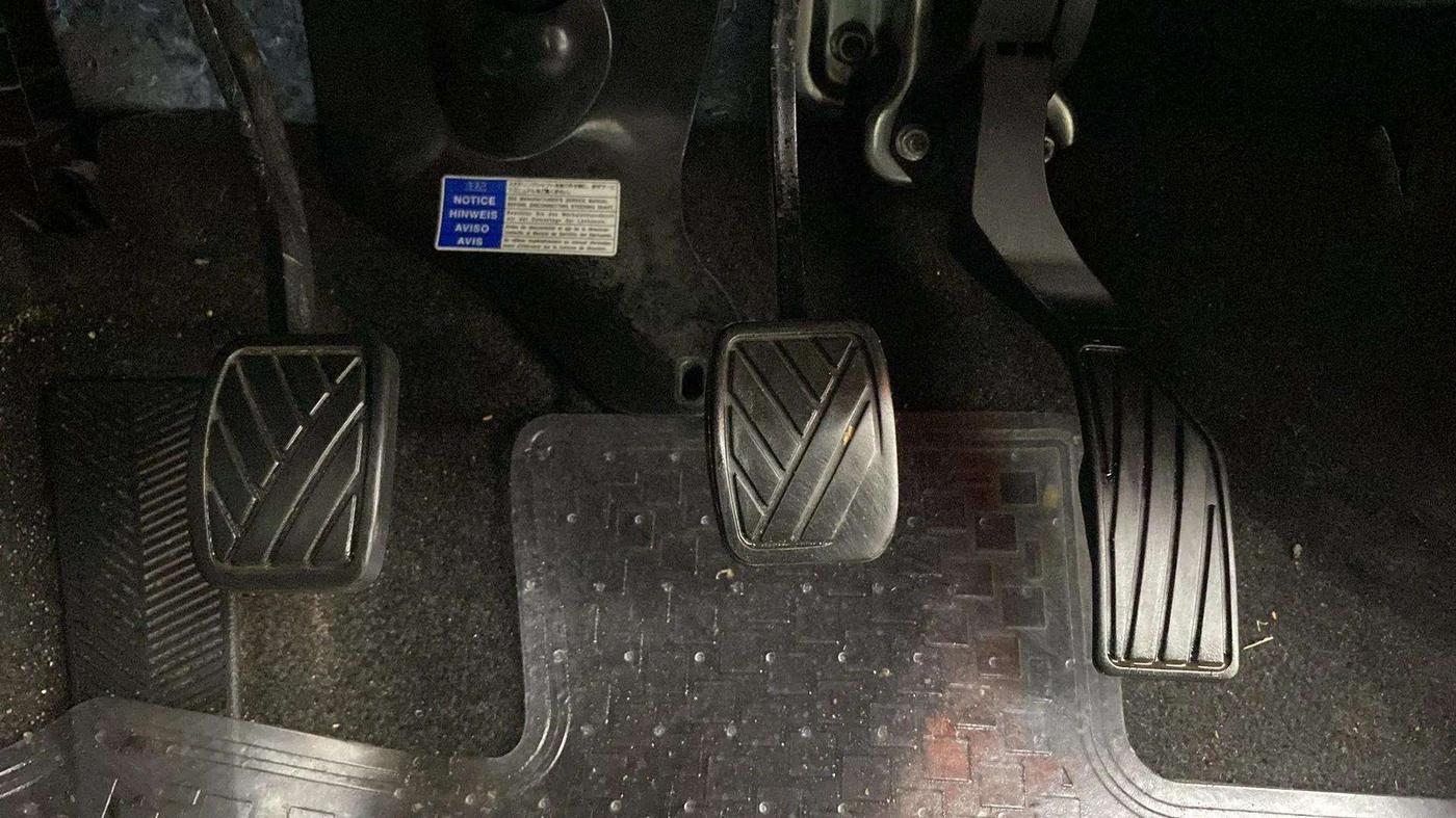 2015 Maruti Ciaz ZXI+ RS, Petrol, Manual, 70,061 km, Pedals
