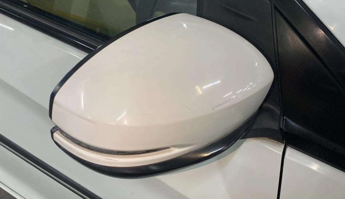 2015 Honda Amaze 1.2L I-VTEC VX, Petrol, Manual, 47,407 km, Right rear-view mirror - Minor scratches