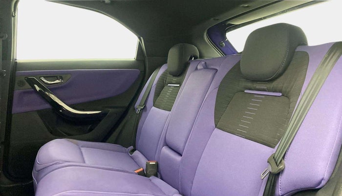 2023 Tata NEXON FEARLESS PURPLE + SUNROOF DUAL TONE 1.5 DIESEL, Diesel, Manual, 1,266 km, Right Side Rear Door Cabin