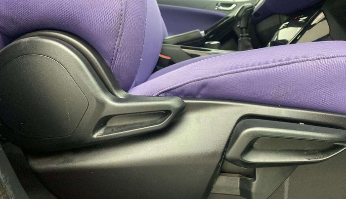 2023 Tata NEXON FEARLESS PURPLE + SUNROOF DUAL TONE 1.5 DIESEL, Diesel, Manual, 1,266 km, Driver Side Adjustment Panel