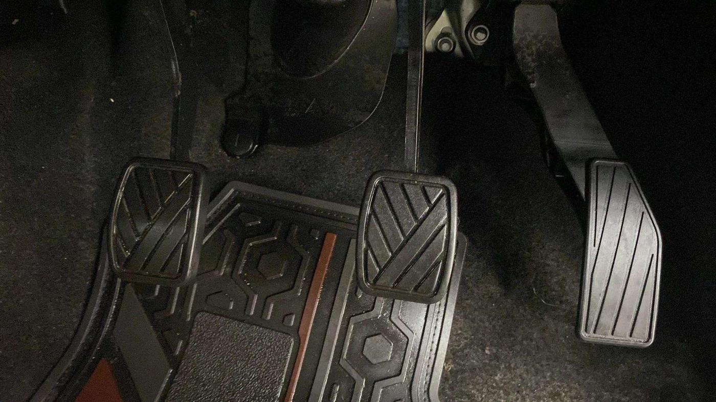 2023 Maruti Alto K10 VXI, Petrol, Manual, 6,852 km, Pedals