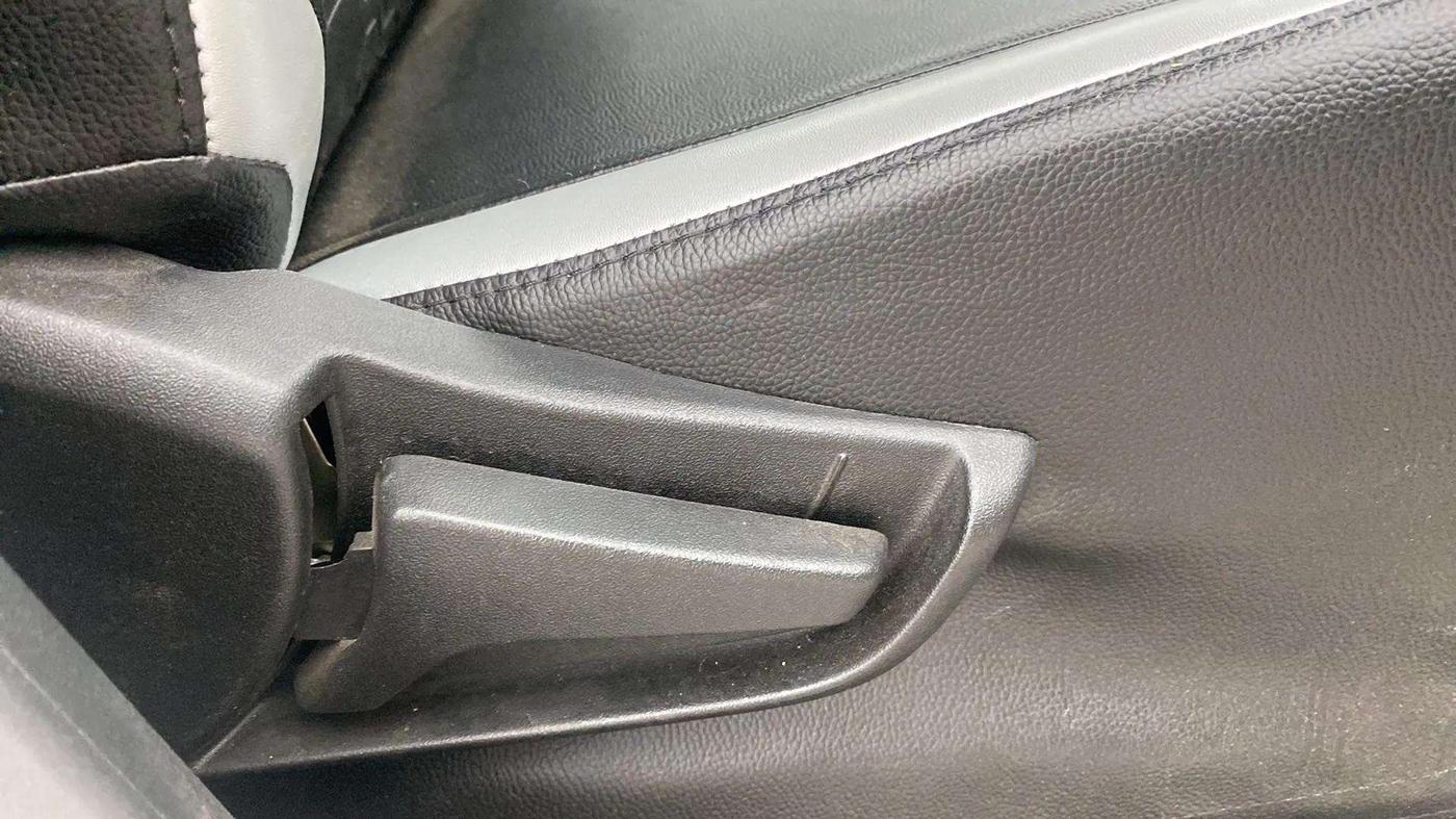 2023 Maruti Alto K10 VXI, Petrol, Manual, 6,852 km, Driver Side Adjustment Panel