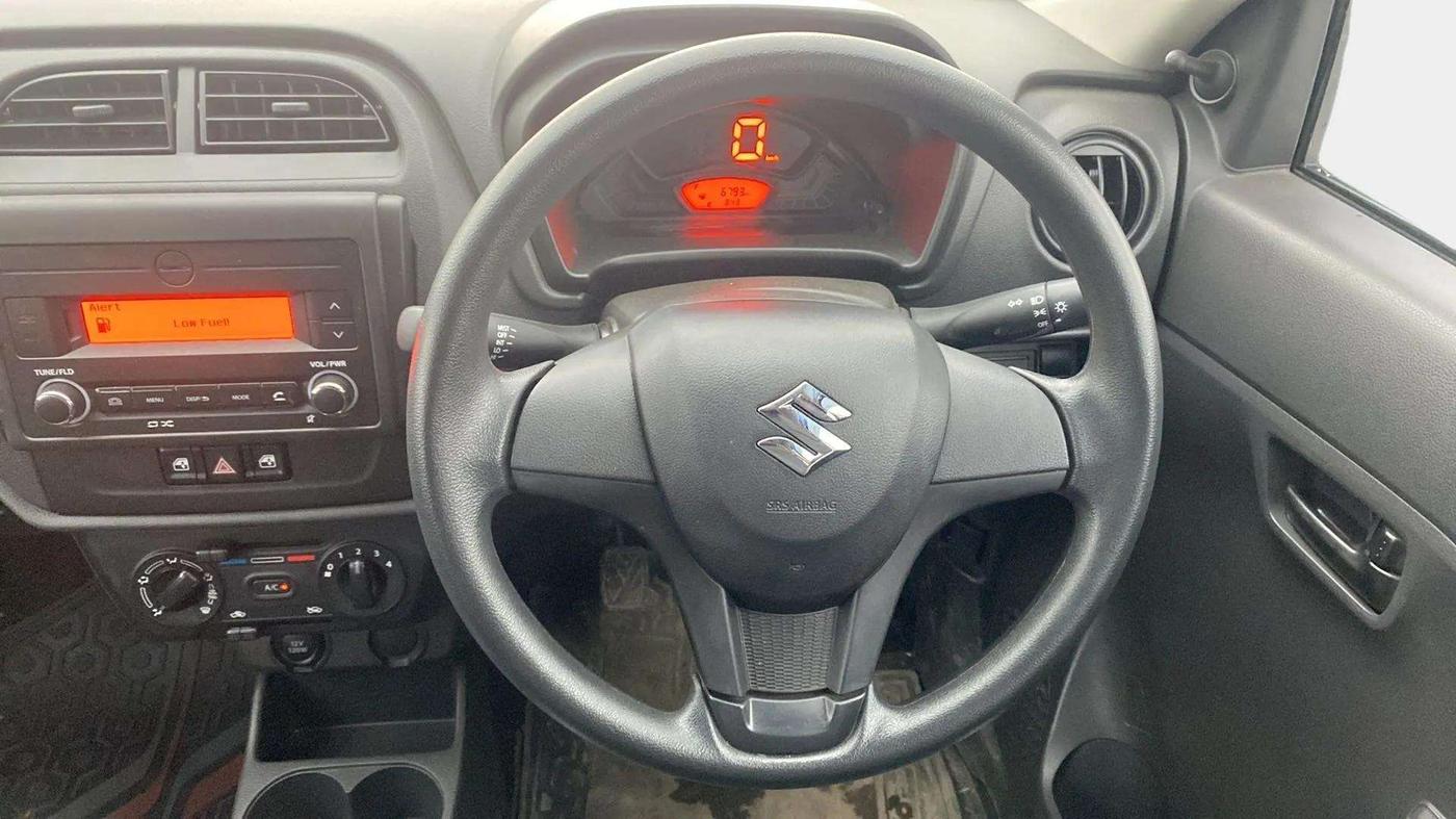 2023 Maruti Alto K10 VXI, Petrol, Manual, 6,852 km, Steering Wheel Close Up