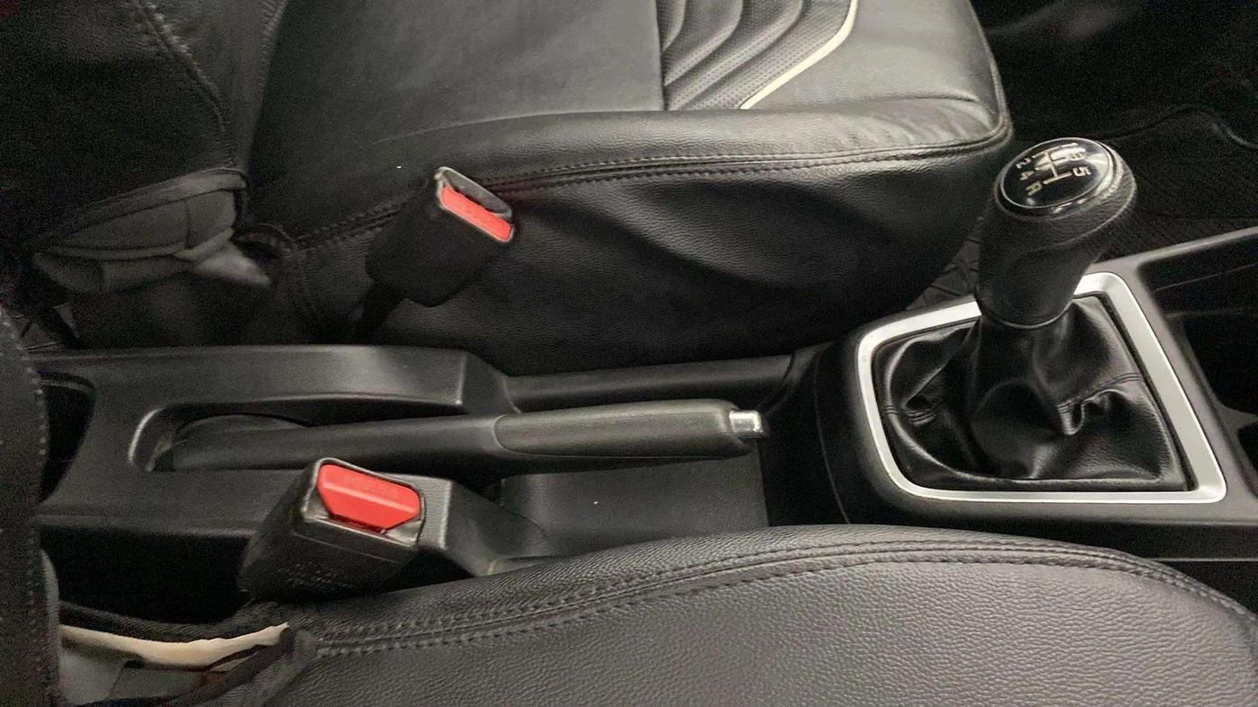 2018 Maruti Swift VXI, Petrol, Manual, 41,576 km, Gear Lever