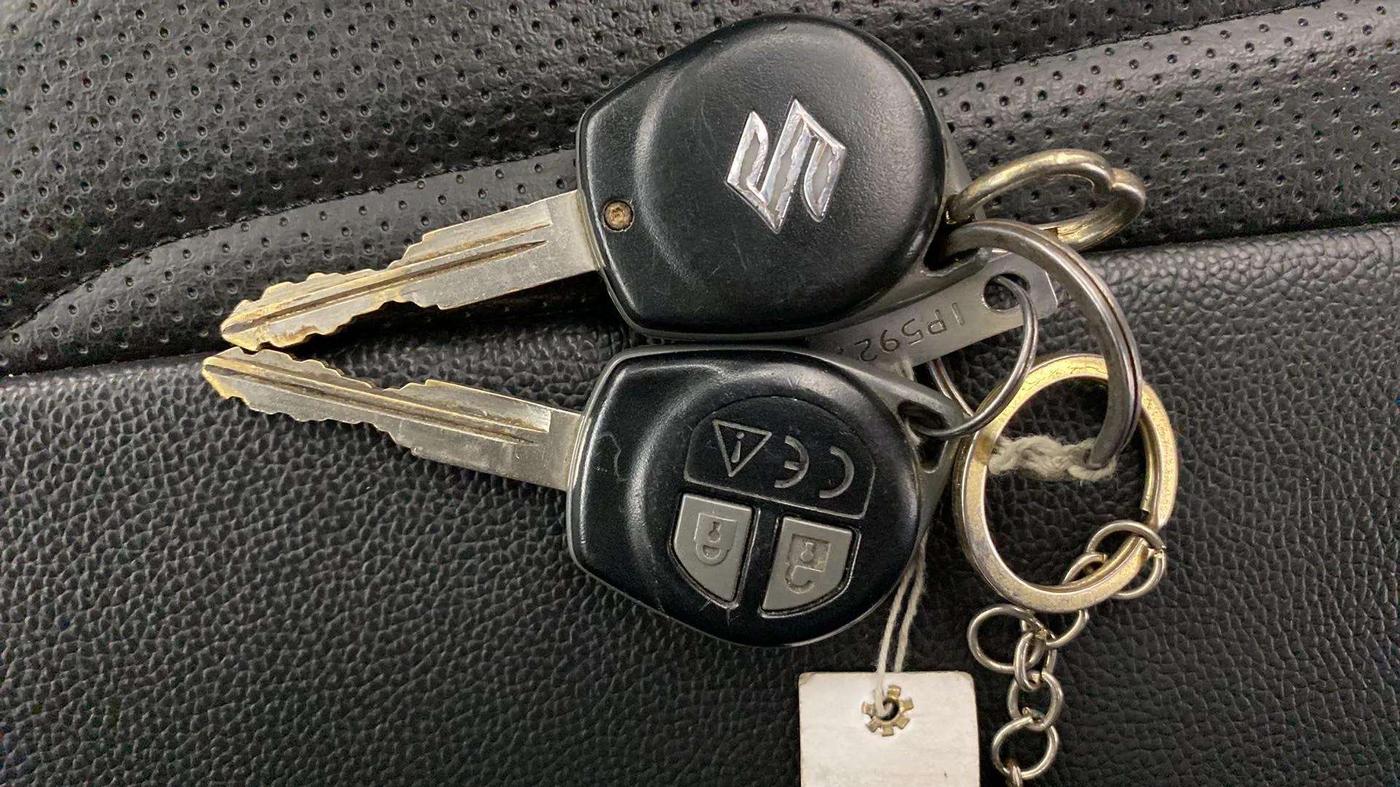 2018 Maruti Swift VXI, Petrol, Manual, 41,576 km, Key Close Up