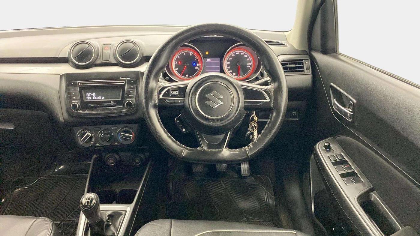 2018 Maruti Swift VXI, Petrol, Manual, 41,576 km, Steering Wheel Close Up