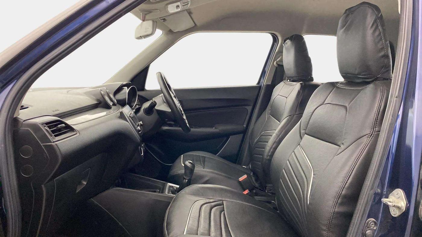 2018 Maruti Swift VXI, Petrol, Manual, 41,576 km, Right Side Front Door Cabin