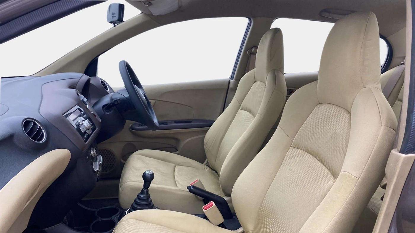 2013 Honda Amaze 1.2L I-VTEC S, Petrol, Manual, 82,305 km, Right Side Front Door Cabin
