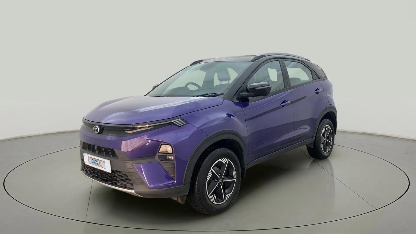 2024 Tata NEXON FEARLESS PURPLE + SUNROOF DUAL TONE 1.2 PETROL, Petrol, Manual, 9,643 km, Left Front Diagonal