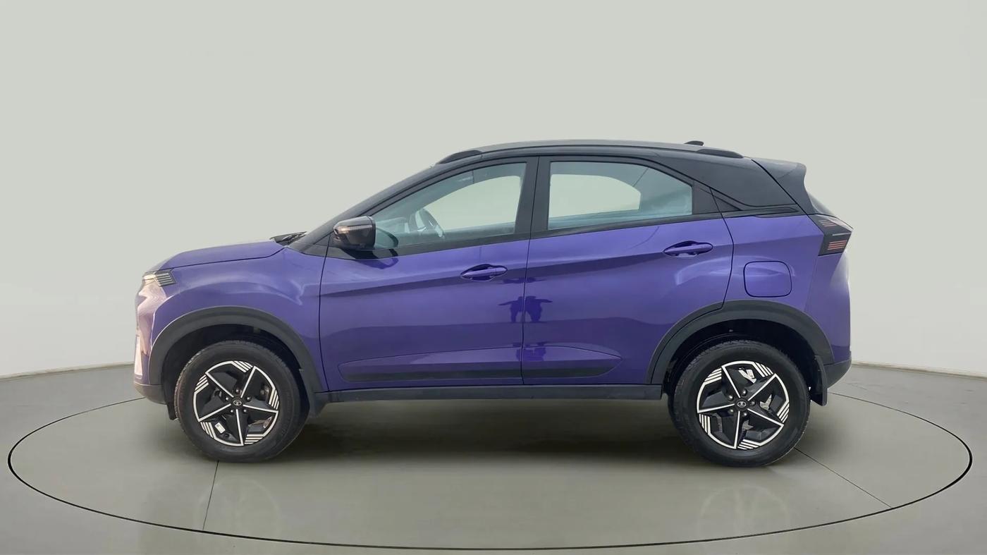 2024 Tata NEXON FEARLESS PURPLE + SUNROOF DUAL TONE 1.2 PETROL, Petrol, Manual, 9,643 km, Left Side