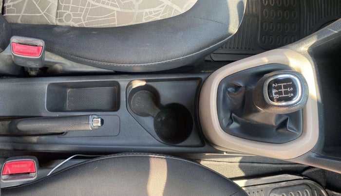 2014 Hyundai Grand i10 SPORTZ 1.2 KAPPA VTVT, Petrol, Manual, 60,900 km, Gear Lever