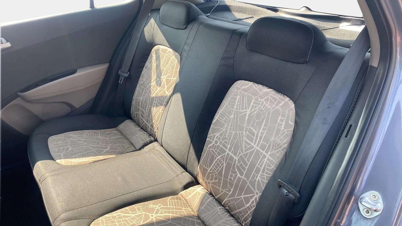 2014 Hyundai Grand i10 SPORTZ 1.2 KAPPA VTVT, Petrol, Manual, 60,900 km, Right Side Rear Door Cabin