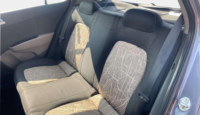 2014 Hyundai Grand i10 SPORTZ 1.2 KAPPA VTVT, Petrol, Manual, 60,900 km, Right Side Rear Door Cabin