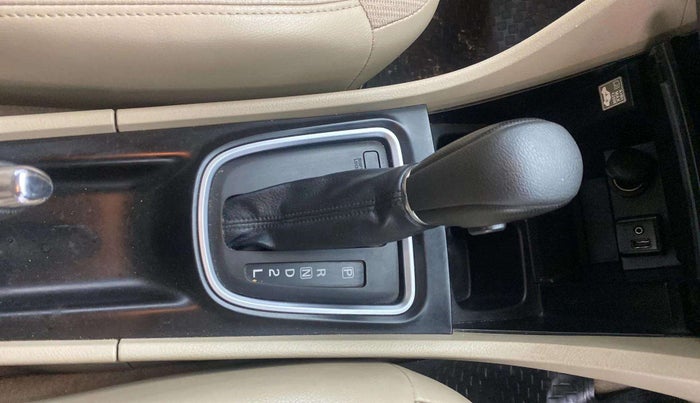 2015 Maruti Ciaz ZXI AT, Petrol, Automatic, 88,243 km, Gear Lever