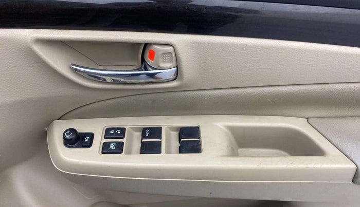 2015 Maruti Ciaz ZXI AT, Petrol, Automatic, 88,243 km, Driver Side Door Panels Control