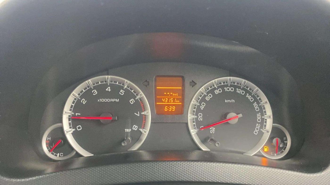 2013 Maruti Swift VXI, Petrol, Manual, 43,296 km, Odometer Image