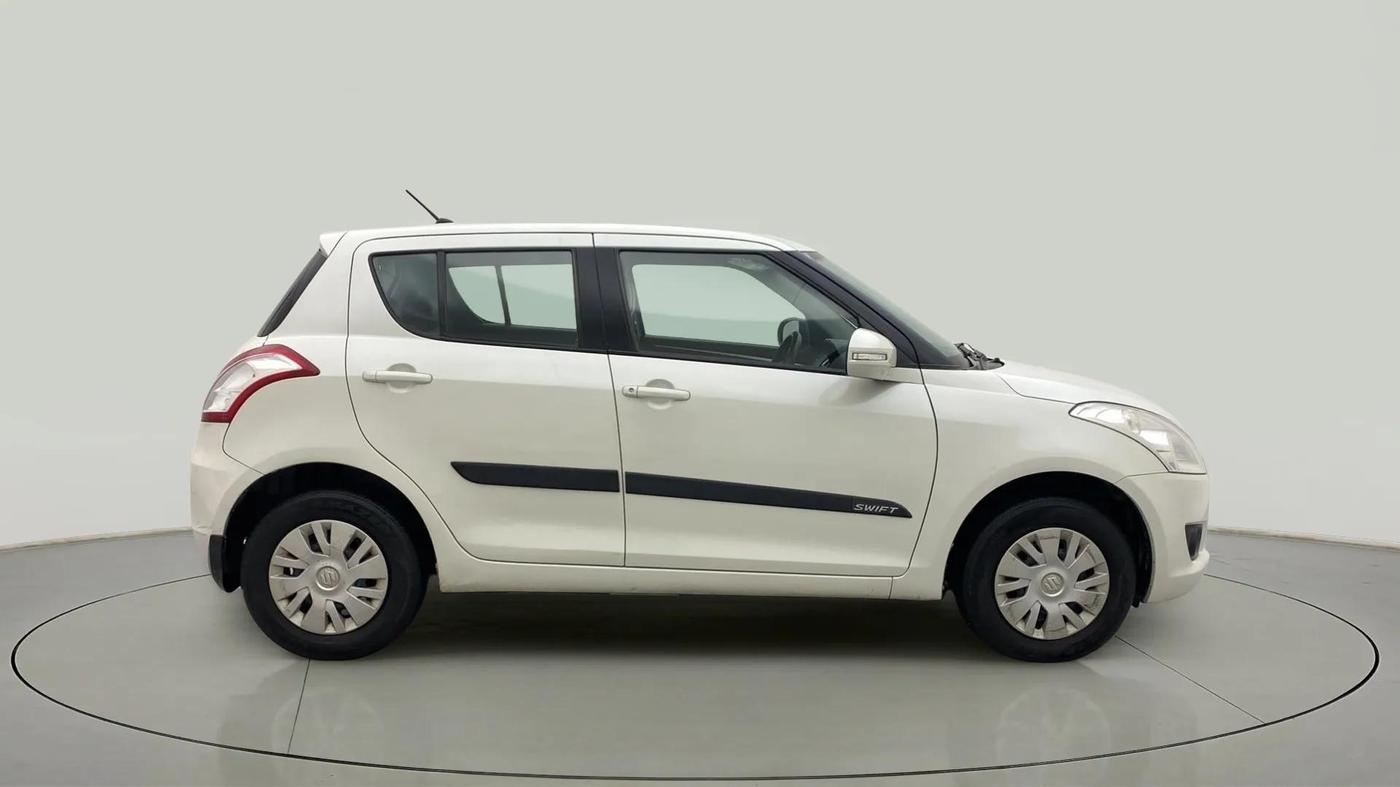 2013 Maruti Swift VXI, Petrol, Manual, 43,296 km, Right Side View