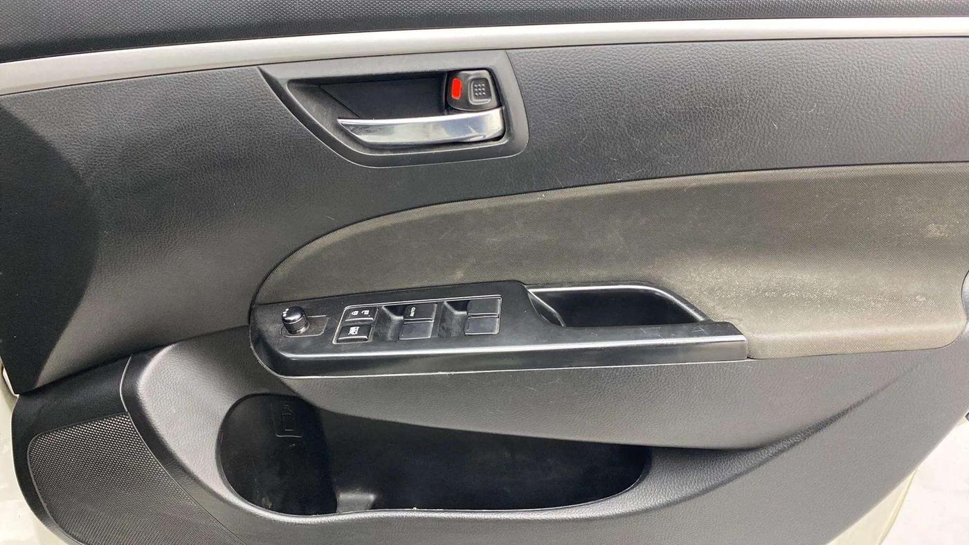 2013 Maruti Swift VXI, Petrol, Manual, 43,296 km, Driver Side Door Panels Control