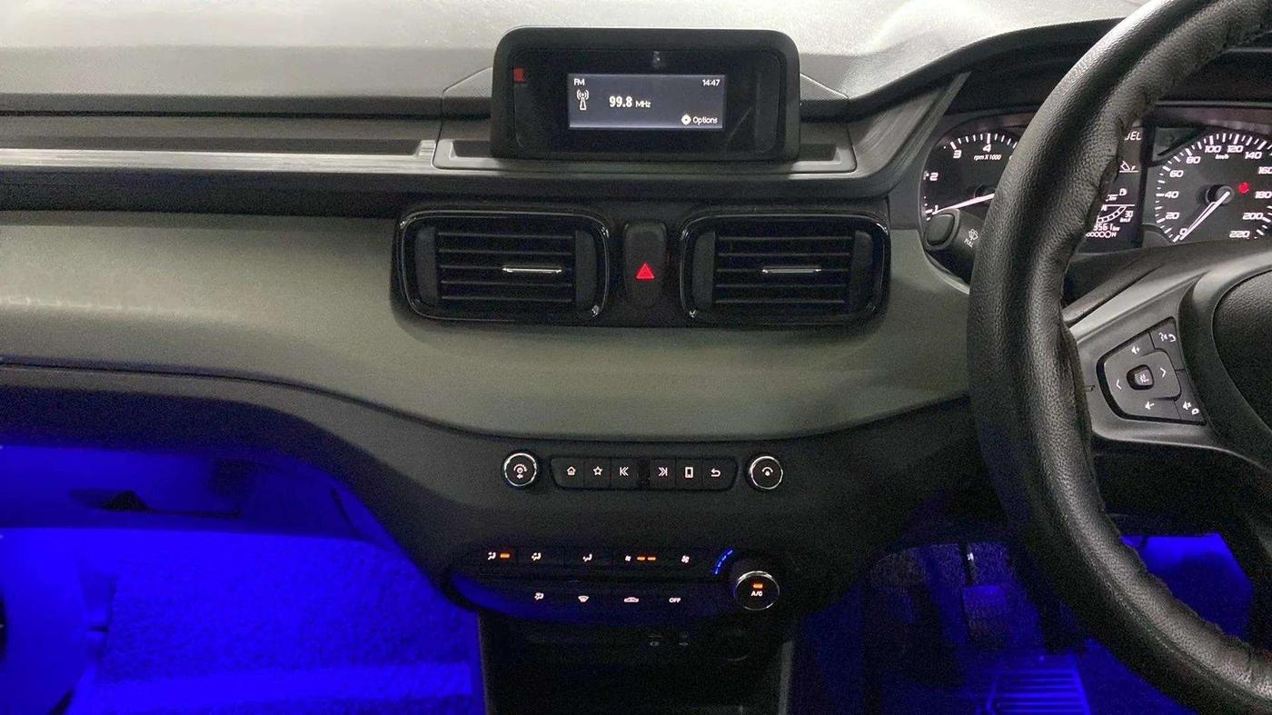 2022 Tata PUNCH ADVENTURE MT, Petrol, Manual, 9,563 km, Air Conditioner