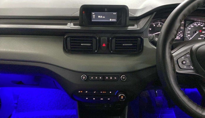 2022 Tata PUNCH ADVENTURE MT, Petrol, Manual, 9,563 km, Air Conditioner