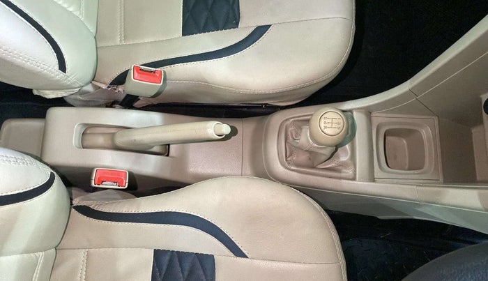 2013 Maruti Swift Dzire LXI, Petrol, Manual, 48,367 km, Gear Lever