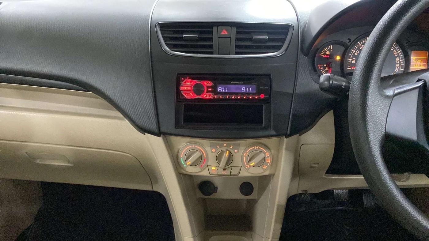 2013 Maruti Swift Dzire LXI, Petrol, Manual, 48,367 km, Air Conditioner