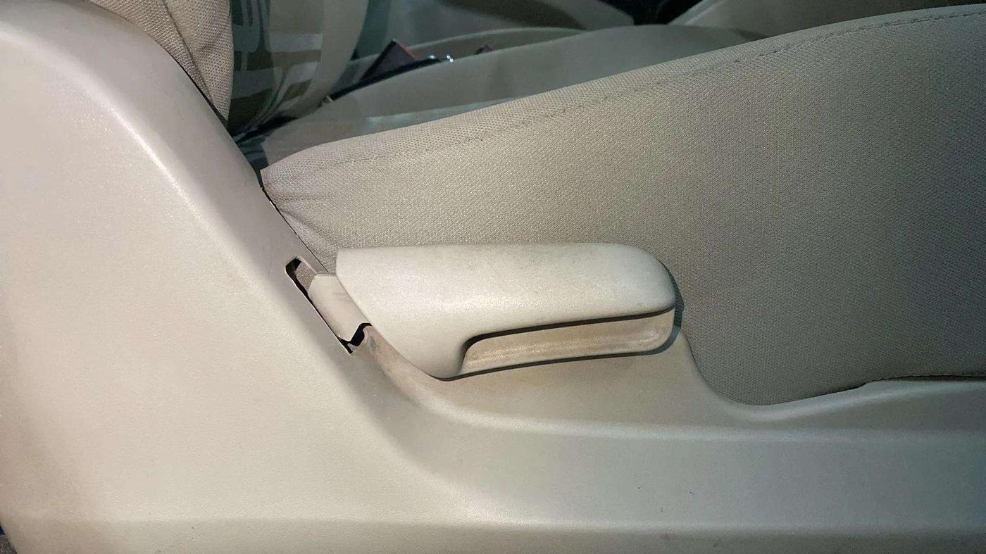 2021 Maruti Celerio VXI CNG, CNG, Manual, 76,016 km, Driver Side Adjustment Panel