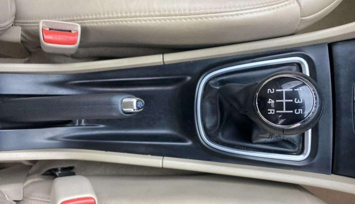 2017 Maruti Ciaz ALPHA 1.4 PETROL, Petrol, Manual, 22,858 km, Gear Lever