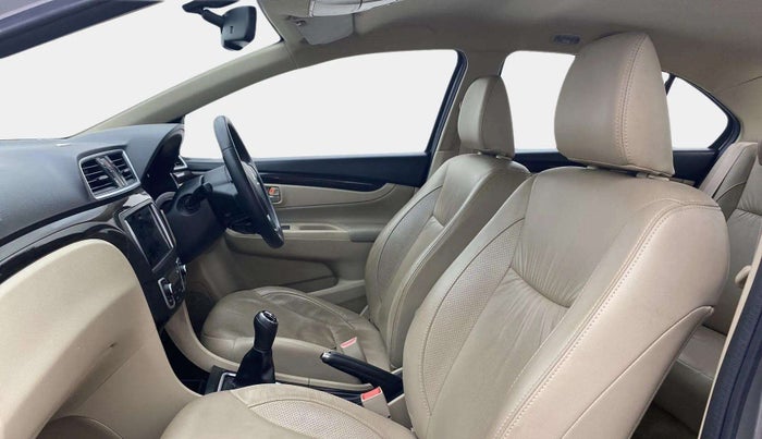 2017 Maruti Ciaz ALPHA 1.4 PETROL, Petrol, Manual, 22,858 km, Right Side Front Door Cabin