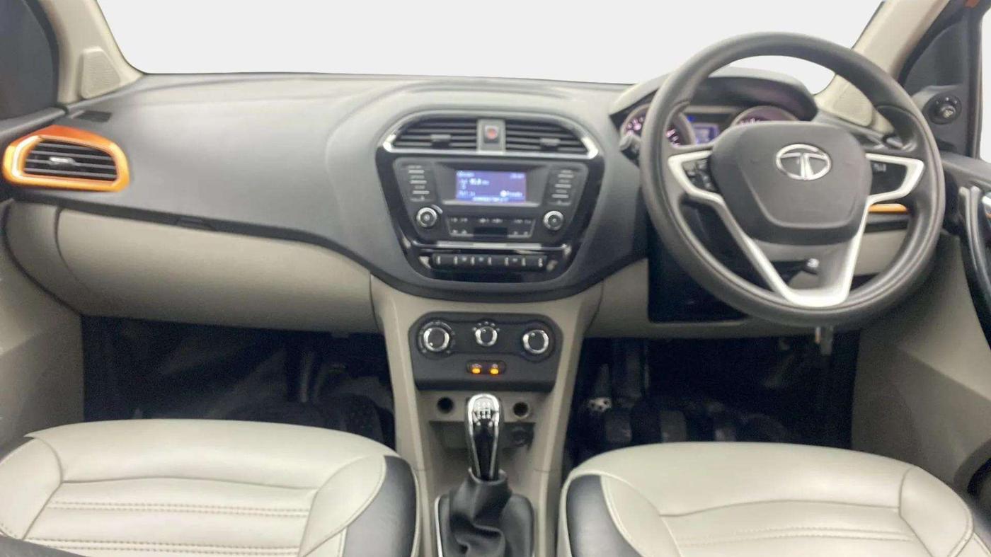 2016 Tata Tiago XZ PETROL, Petrol, Manual, 56,751 km, Dashboard