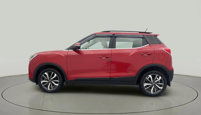 2021 Mahindra XUV300 W8 (O) 1.2 PETROL, Petrol, Manual, 18,573 km, Left Side