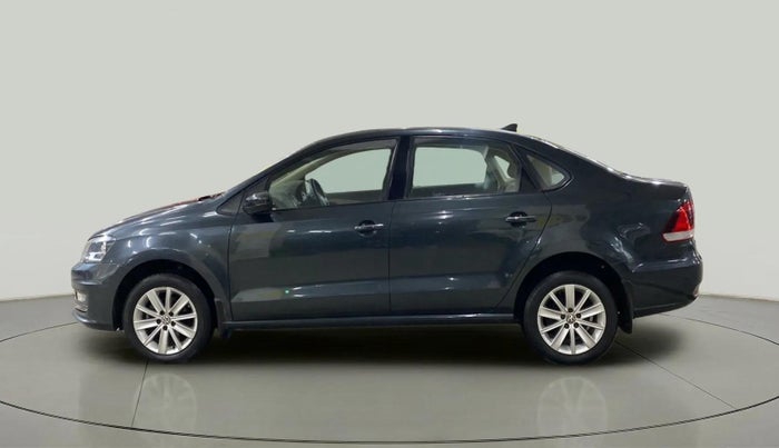 2017 Volkswagen Vento HIGHLINE 1.6 MPI, Petrol, Manual, 28,812 km, Left Side