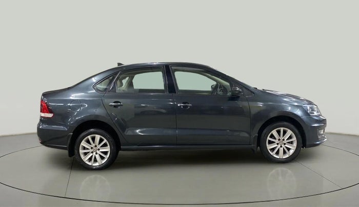 2017 Volkswagen Vento HIGHLINE 1.6 MPI, Petrol, Manual, 28,812 km, Right Side View