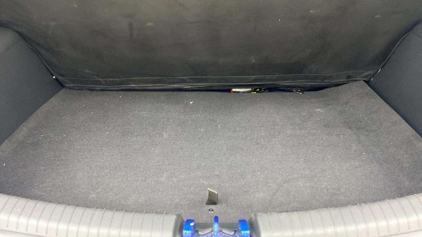 2017 Hyundai Grand i10 SPORTZ (O) 1.2 KAPPA VTVT, Petrol, Manual, 22,850 km, Boot Inside