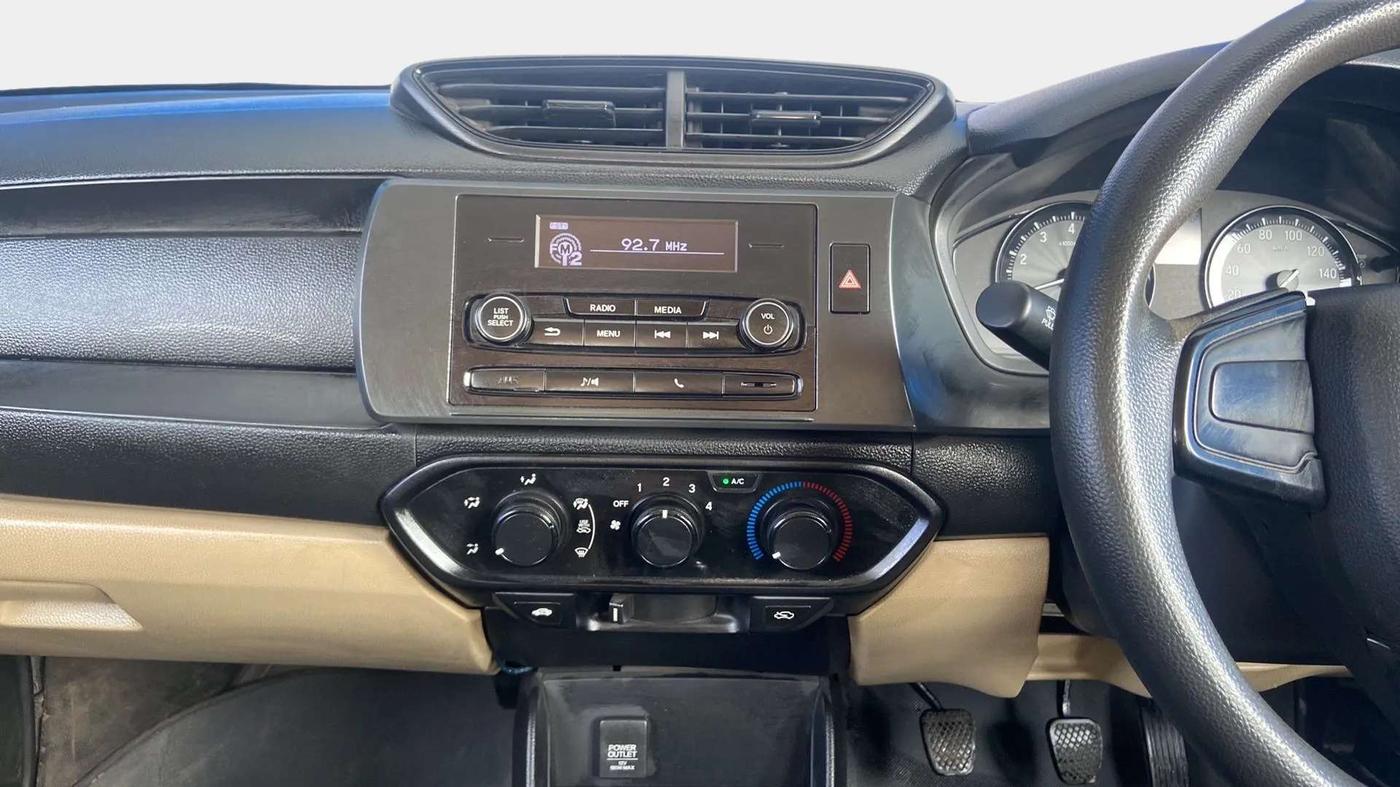 2022 Honda Amaze 1.2L I-VTEC E, Petrol, Manual, 26,426 km, Air Conditioner